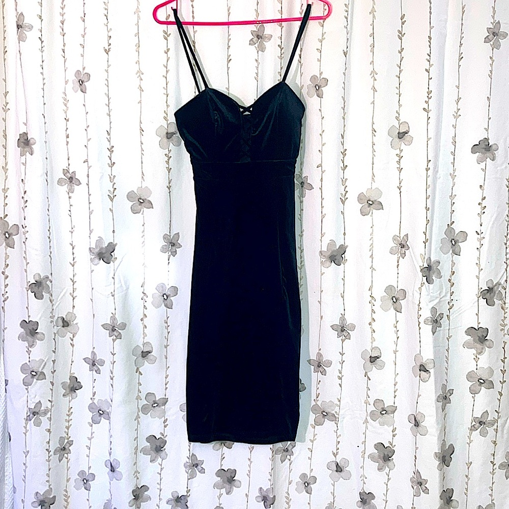 Joe & Elle velour black mini, size S